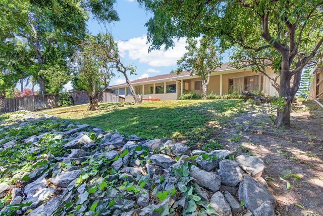 2920 Canal Dr, Stockton, CA 95204