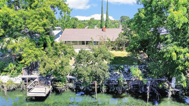 2920 Canal Dr, Stockton, CA 95204