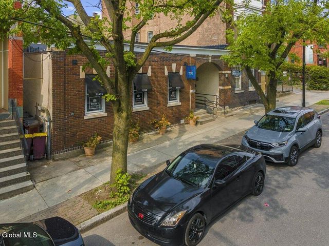 340 Hamilton Street, Albany, NY 12210