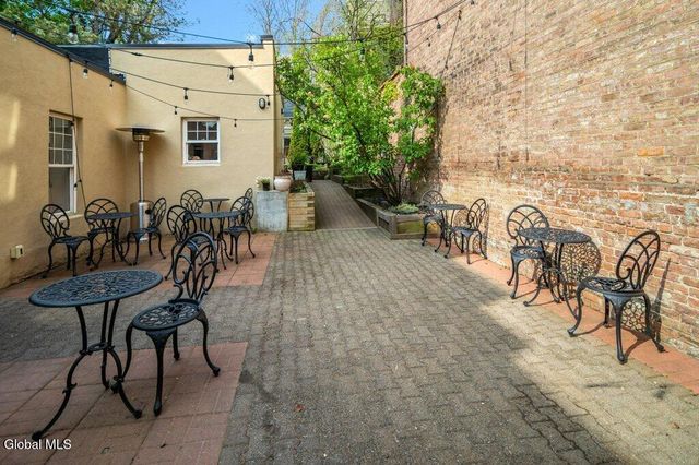 340 Hamilton Street, Albany, NY 12210