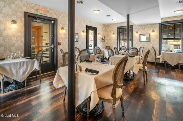 340 Hamilton Street, Albany, NY 12210