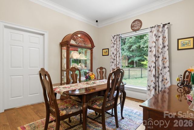 1705 29th Avenue Place NE, Hickory, NC 28601