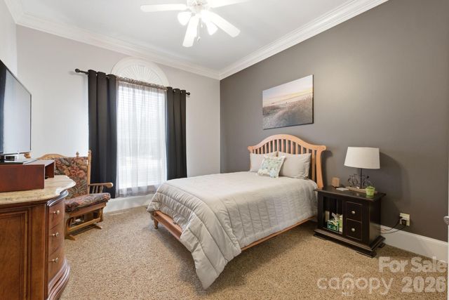 1705 29th Avenue Place NE, Hickory, NC 28601
