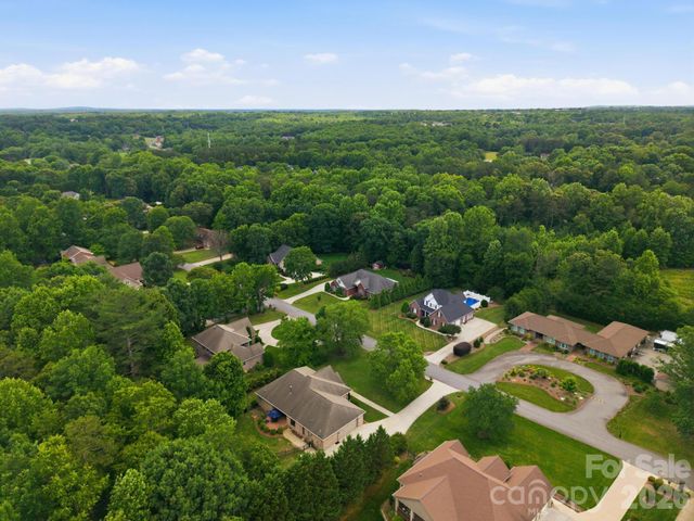 1705 29th Avenue Place NE, Hickory, NC 28601