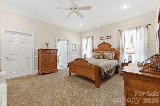 1705 29th Avenue Place NE, Hickory, NC 28601