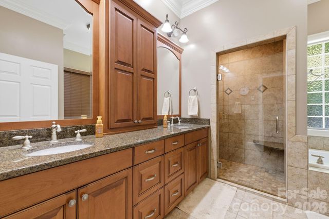 1705 29th Avenue Place NE, Hickory, NC 28601