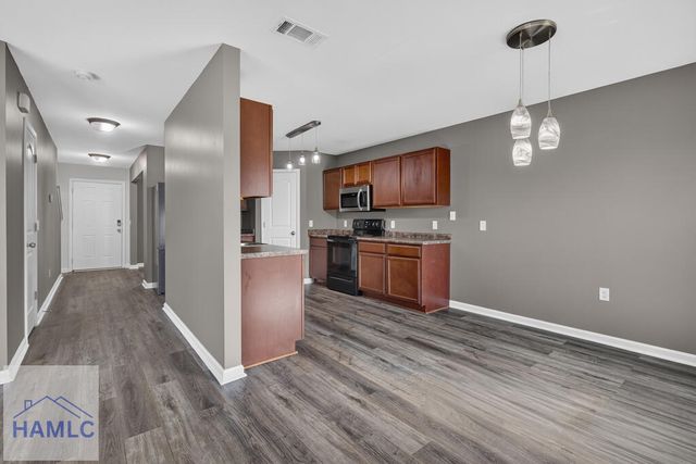 215 Barbour Lane, Hinesville, GA 31313