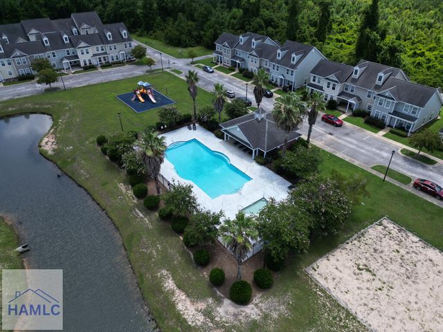 215 Barbour Lane, Hinesville, GA 31313