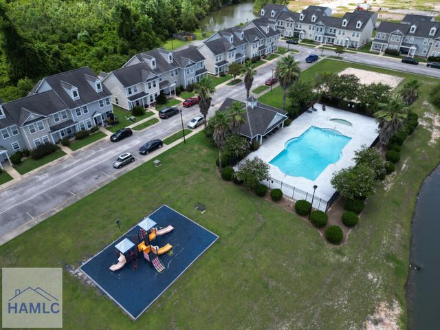215 Barbour Lane, Hinesville, GA 31313