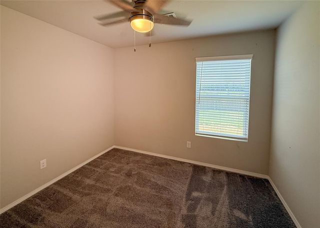 528 Fox Burrow Lane, Newcastle, OK 73065