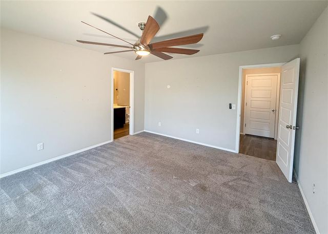 528 Fox Burrow Lane, Newcastle, OK 73065
