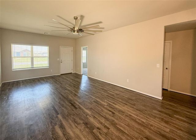 528 Fox Burrow Lane, Newcastle, OK 73065