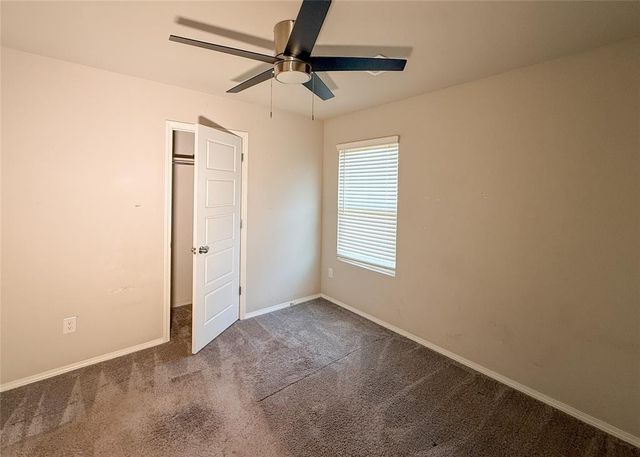 528 Fox Burrow Lane, Newcastle, OK 73065
