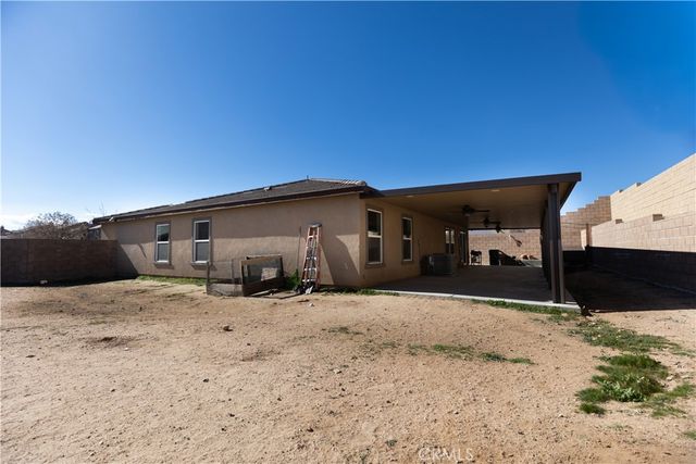 16664 Hawks Hill, Victorville, CA 92395