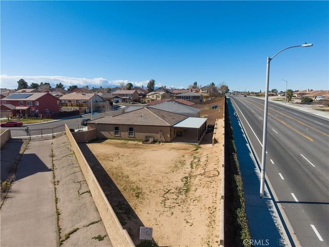 16664 Hawks Hill, Victorville, CA 92395
