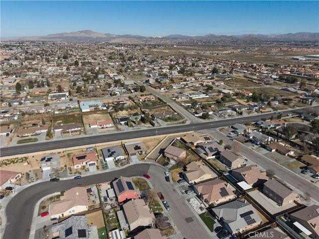 16664 Hawks Hill, Victorville, CA 92395