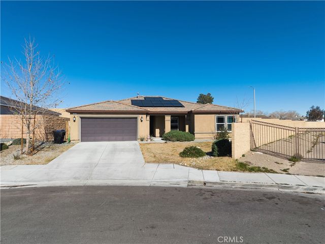 16664 Hawks Hill, Victorville, CA 92395