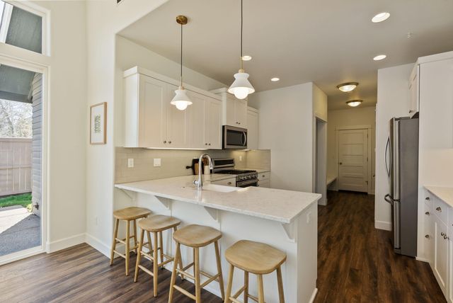 691 NE Vail Lane, Bend, OR 97701