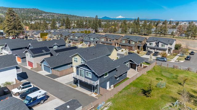 691 NE Vail Lane, Bend, OR 97701