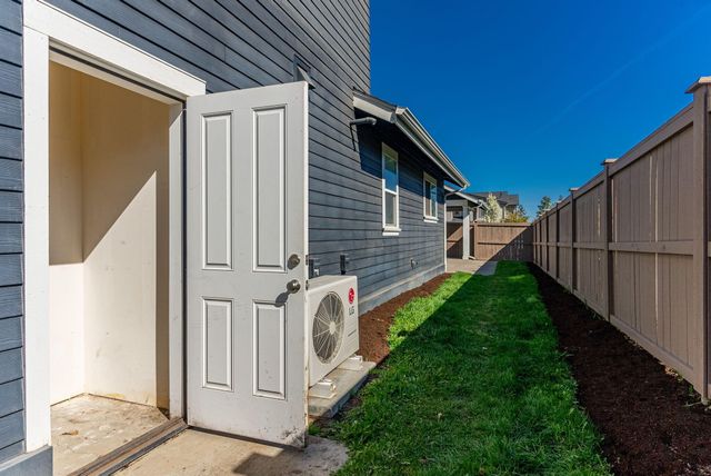 691 NE Vail Lane, Bend, OR 97701