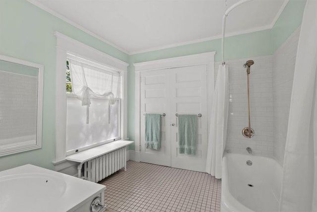 1055 Goodrich Avenue, Saint Paul, MN 55105