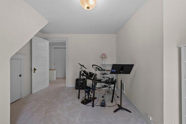 1055 Goodrich Avenue, Saint Paul, MN 55105