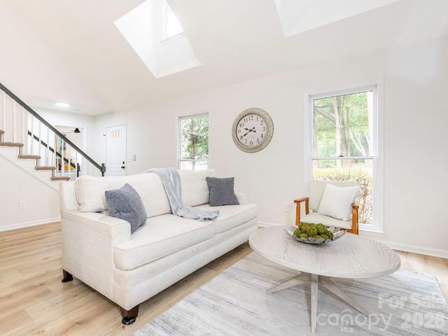 2612 Heathershire Lane, Matthews, NC 28105