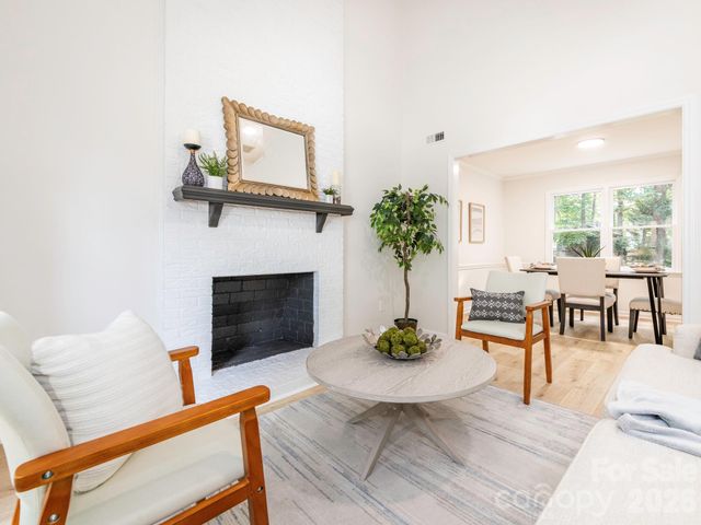 2612 Heathershire Lane, Matthews, NC 28105