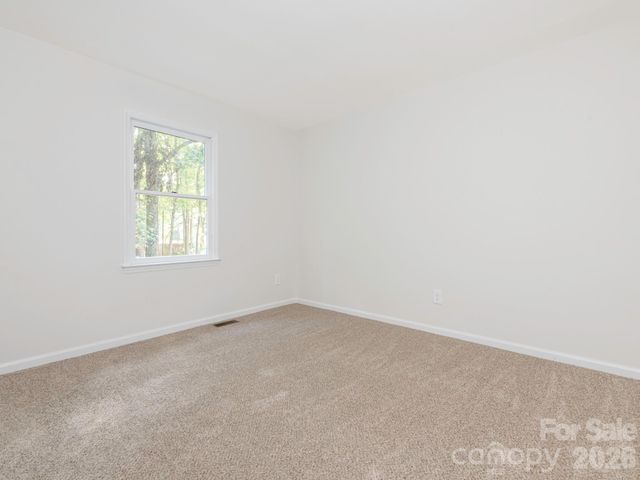 2612 Heathershire Lane, Matthews, NC 28105