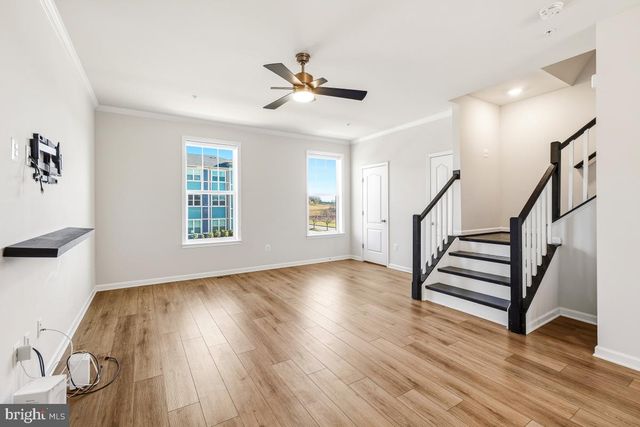 5820 IMPERIAL DR, Frederick, MD 21703