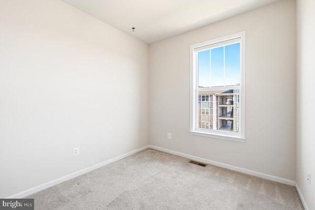 5820 IMPERIAL DR, Frederick, MD 21703