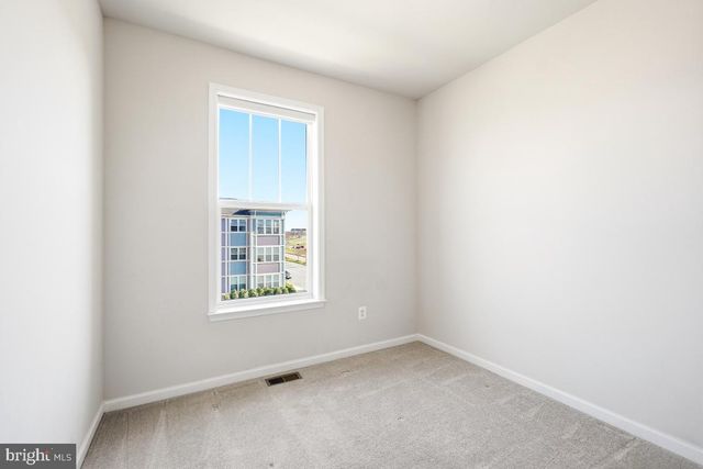 5820 IMPERIAL DR, Frederick, MD 21703