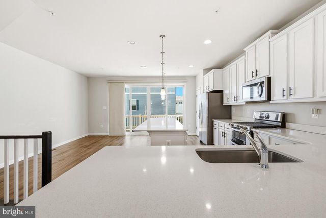 5820 IMPERIAL DR, Frederick, MD 21703