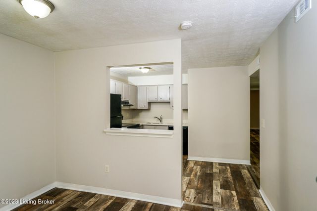 2913 Dumesnil St 1, Louisville, KY 40211