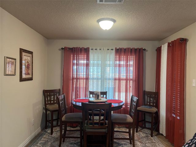 312 W Mcafee Drive, Mabank, TX 75147