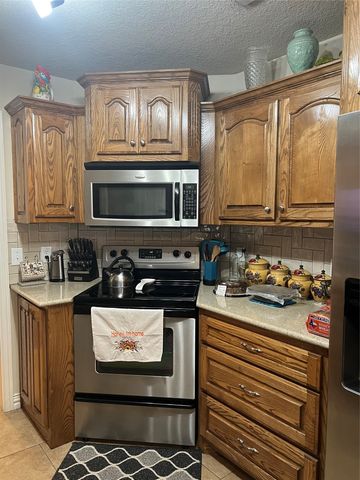 312 W Mcafee Drive, Mabank, TX 75147