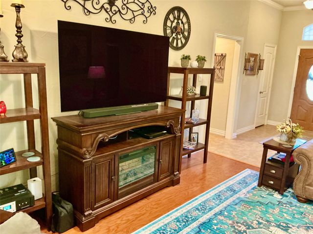 312 W Mcafee Drive, Mabank, TX 75147