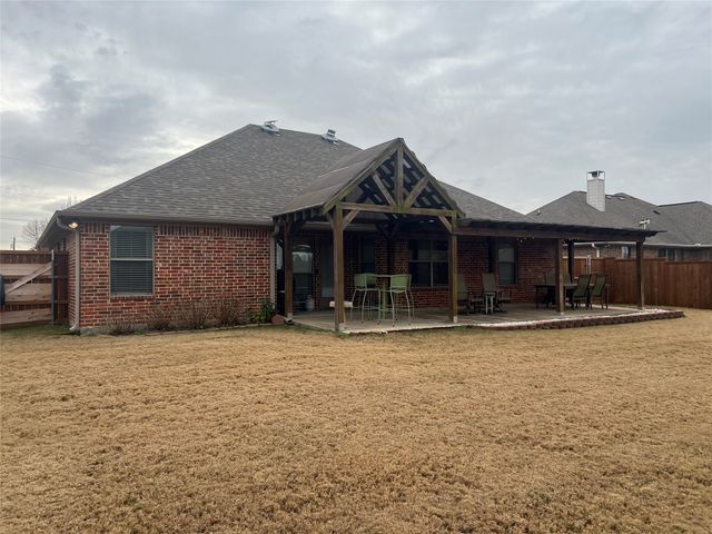 312 W Mcafee Drive, Mabank, TX 75147