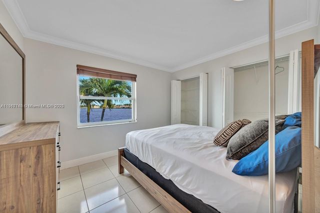 815 NW 126th Ct, Miami, FL 33182