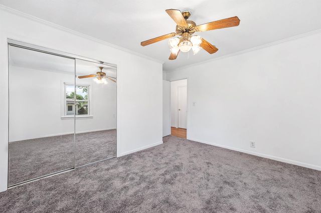 1419 S Durant Street, Alvin, TX 77511