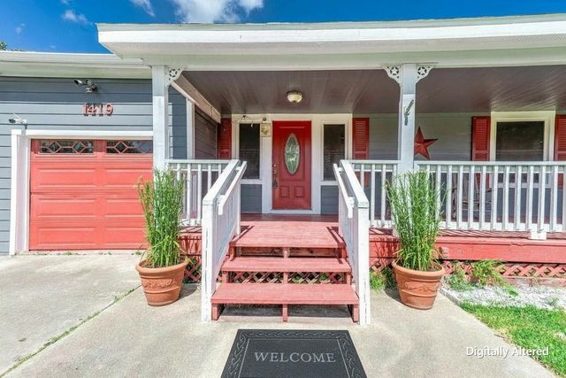 1419 S Durant Street, Alvin, TX 77511