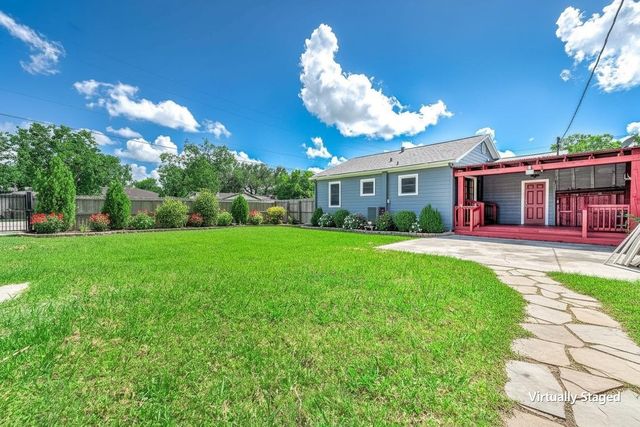 1419 S Durant Street, Alvin, TX 77511