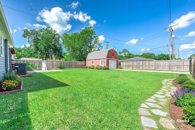 1419 S Durant Street, Alvin, TX 77511