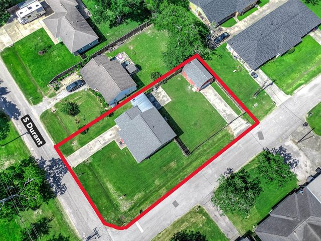 1419 S Durant Street, Alvin, TX 77511
