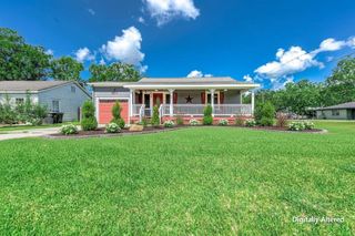 1419 S Durant Street, Alvin, TX 77511