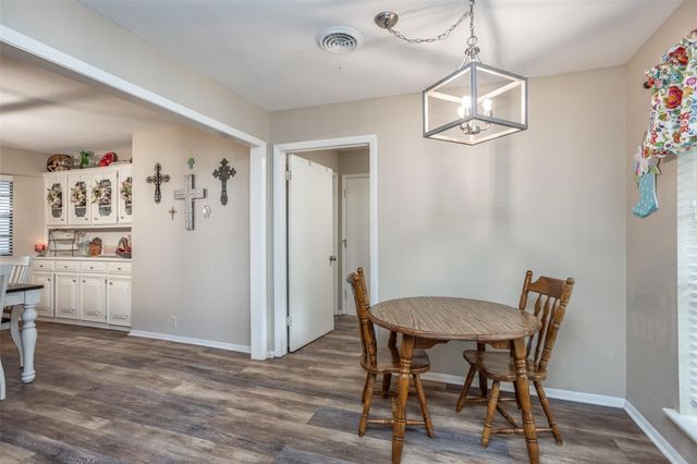2002 Everglade Drive, Gainesville, TX 76240
