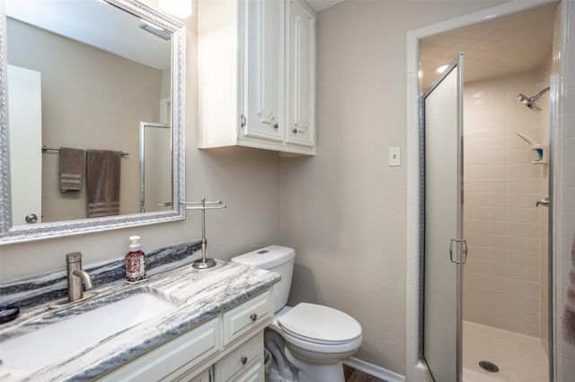 2002 Everglade Drive, Gainesville, TX 76240
