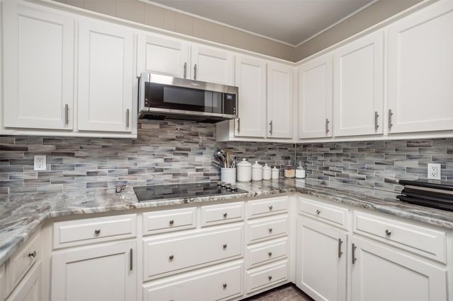 2002 Everglade Drive, Gainesville, TX 76240