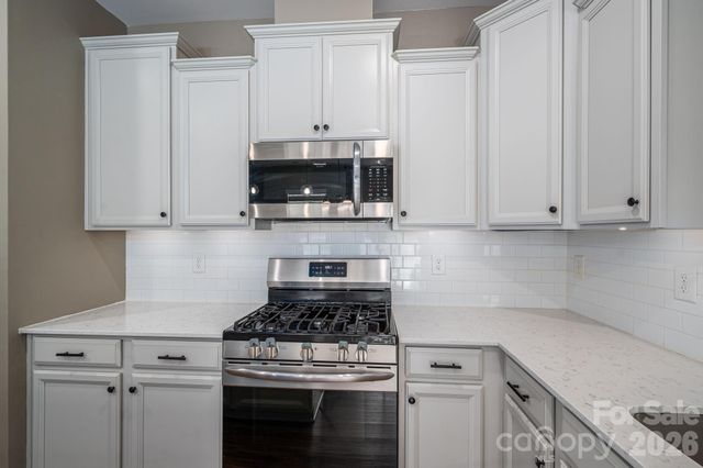 2643 Swamp Chestnut Oak Drive, Gastonia, NC 28056