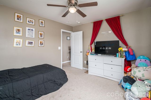 2643 Swamp Chestnut Oak Drive, Gastonia, NC 28056